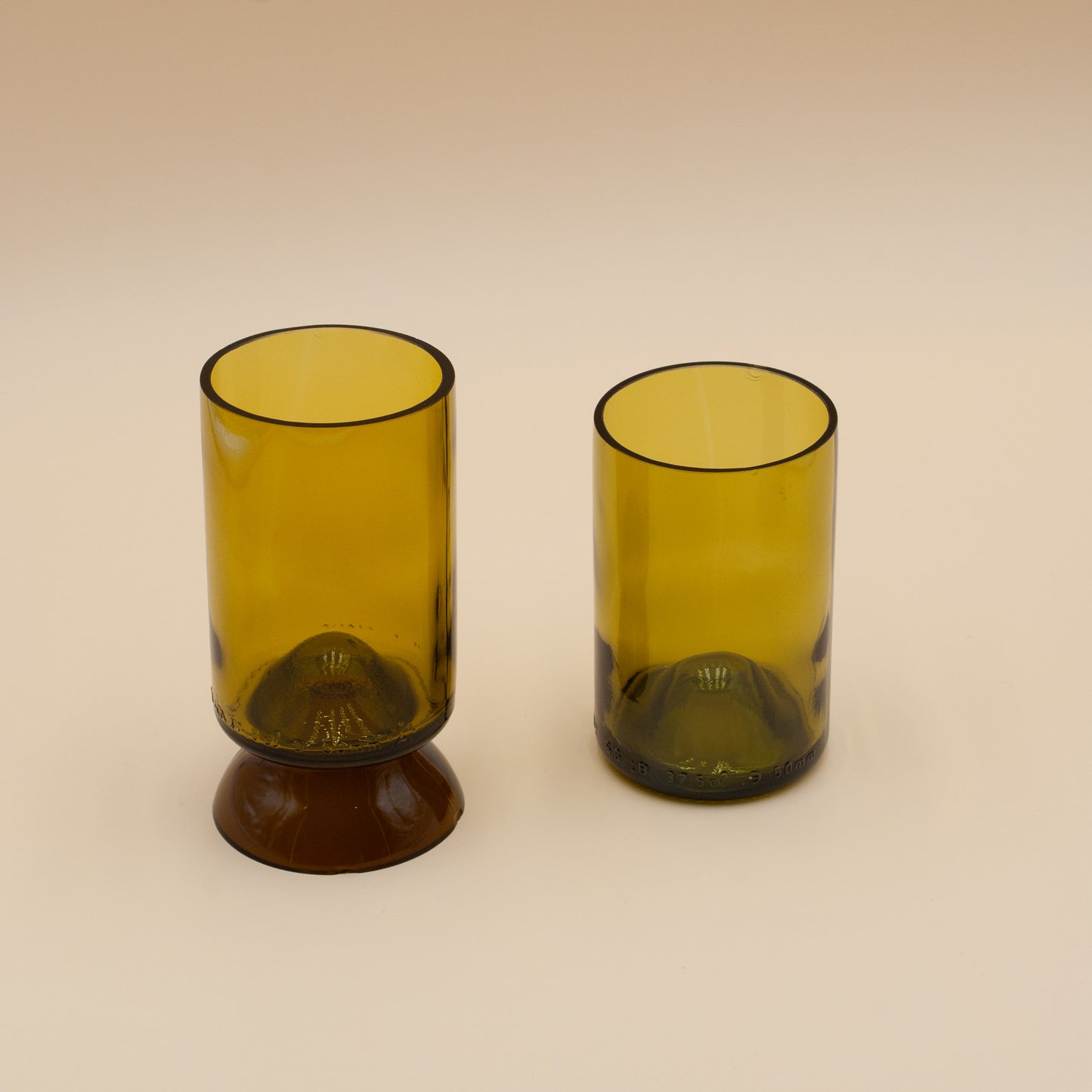 Set van twee coupé upcycled glazen (x2)